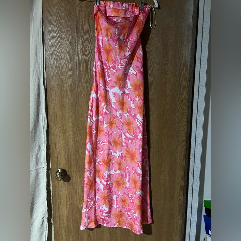Hello Molly strapless pink/orange floral midi dress